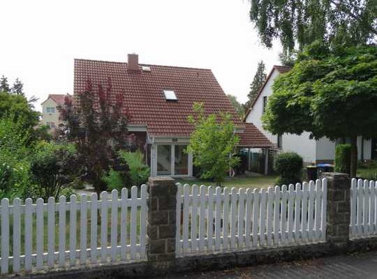 Freistehendes Einfamilienhaus in bester Erfurter Wohnlage