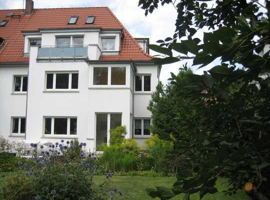 Eigennutzerfähiges Dreifamilienhaus in bester Lage im Dichterviertel